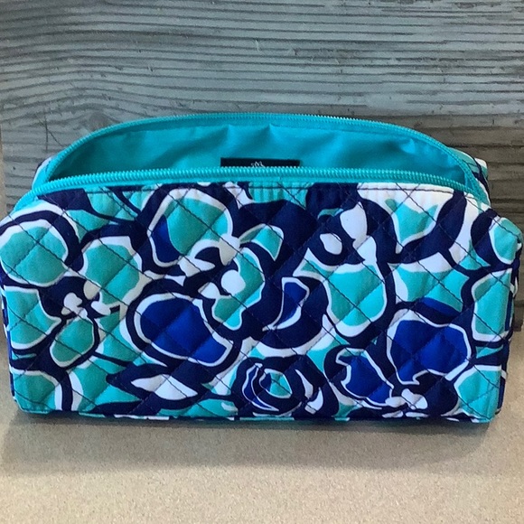 💎NWOT💎Modella Cosmetic Bag - Picture 1 of 8